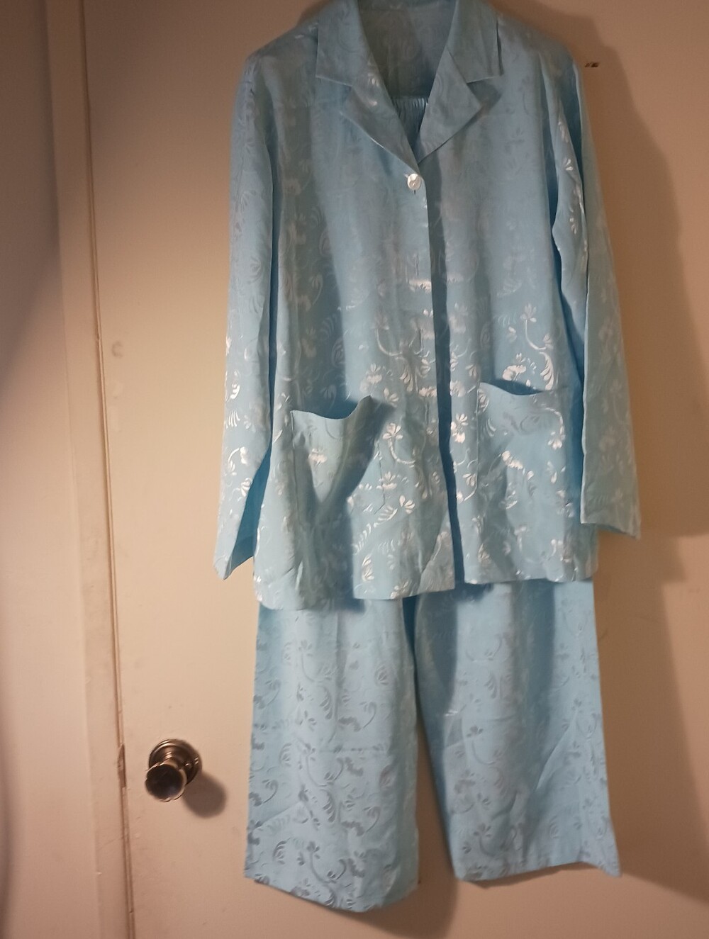 Light Blue Satin Sz.Med. Two-Piece Lounge Set